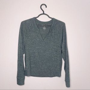 AMERICAN EAGLE soft & sexy plush gray sweater